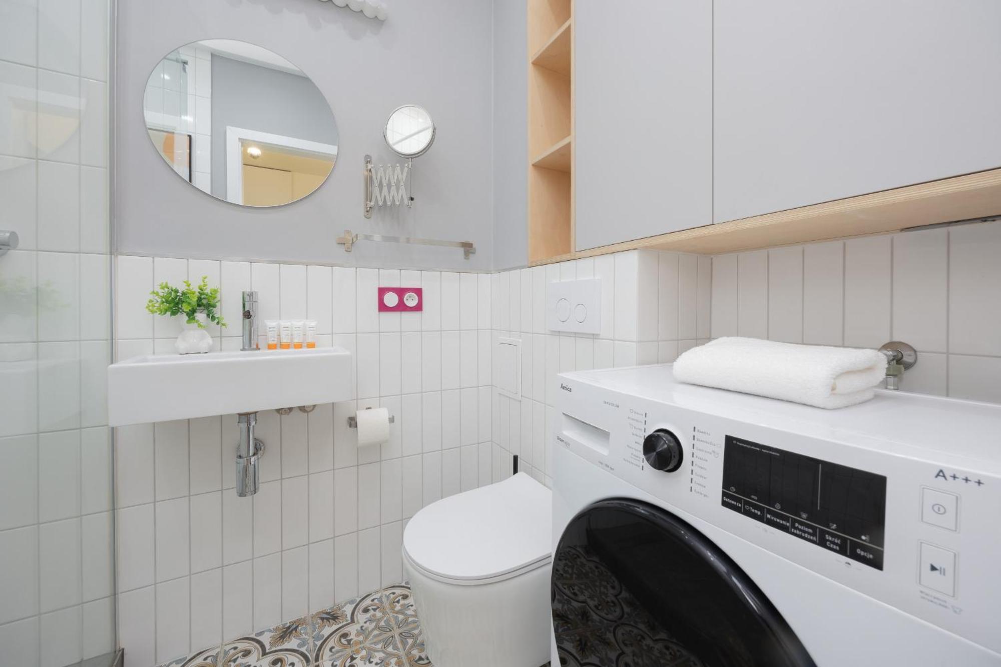 Bright In Saska Kepa Near Pge Narodowy By Renters Warszawa